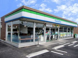 ファミリーマート裾野須山店